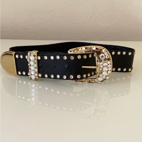 Vintage St Maarten Leather belt Vintage ST MAARTEN Dallas Belt WHITE Leather Gold Accents | eBay main image 4